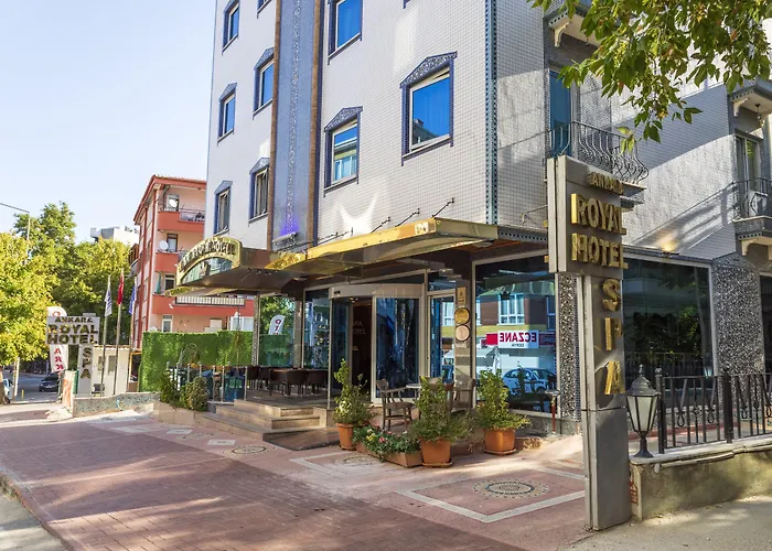 رويال فندق 4*