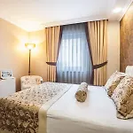 Royal 4*