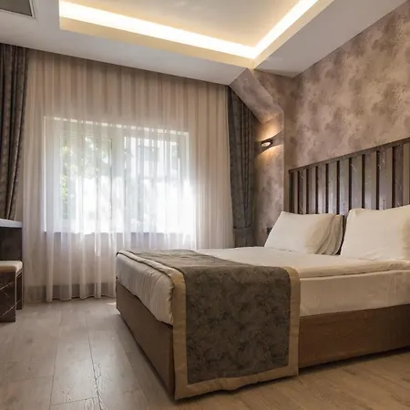 Royal Hotel 4*