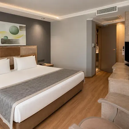 Hotel Royal 4*