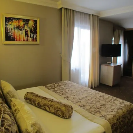 Royal Hotel 4*