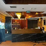 Royal 4*